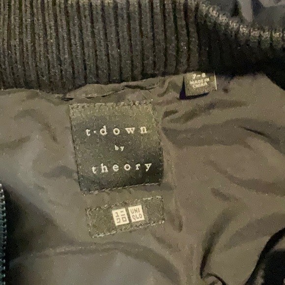 T-down by theory / uniqlo Navy & Black hooded down feather vest (size 7-8) - Picture 2 of 8